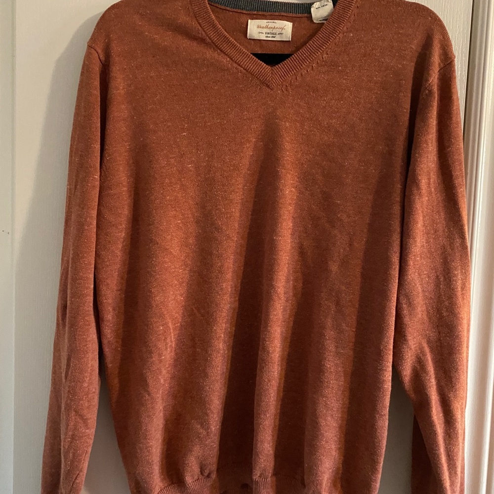 V- neck pull over sweater
